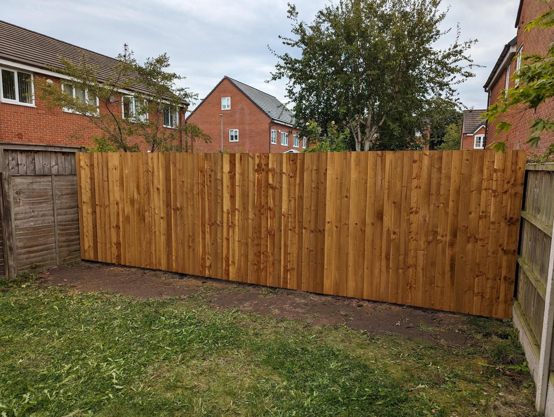 Timber panel fencing