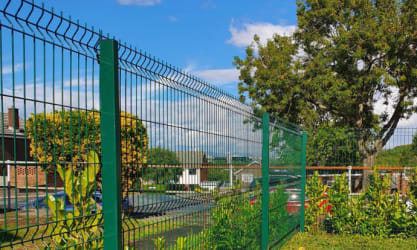 Green V Mesh fencing