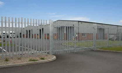 PaliGuard Palisade installed outside a warehouse