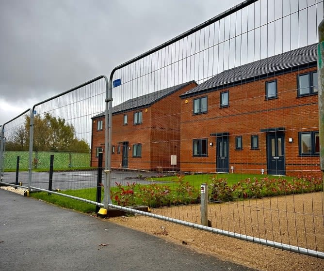 tempoary fencing