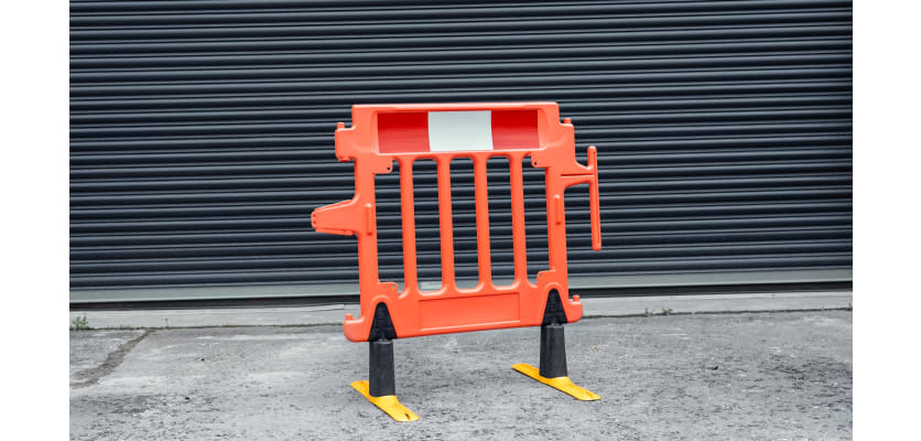 1m Avalon Plastic Pedestrian Barrier