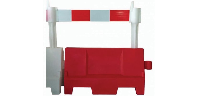 Reflective Plank and Post System for Euro 2.0m Barriers