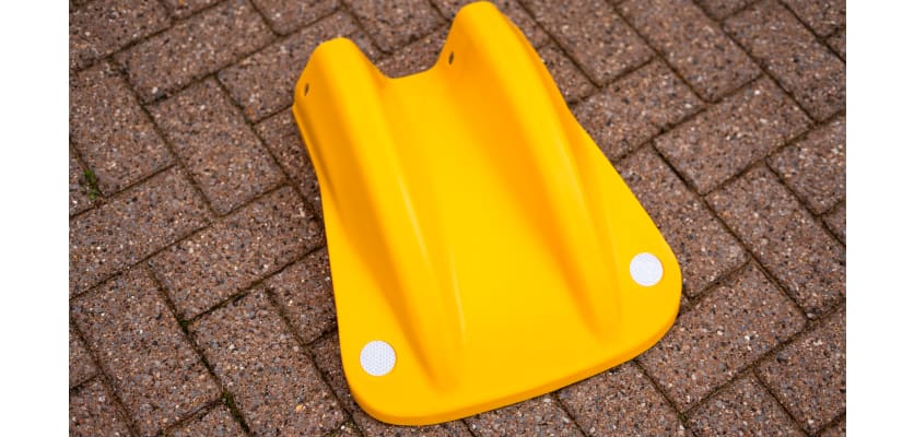 Yellow Armco Fishtail Safety End with Hi-Vis Reflectors