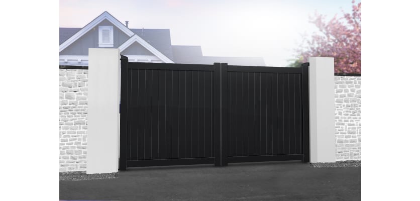 Black 3.25m Wide Aluminium Double Swing Driveway Gate With Vertical Infill