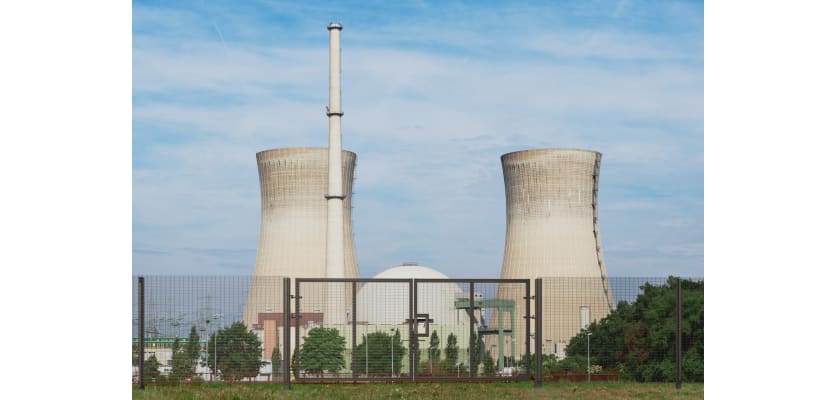 Profence® SR1 (A1) LPS 1175 358 mesh fencing and double leaf gate in front of Power Plant 