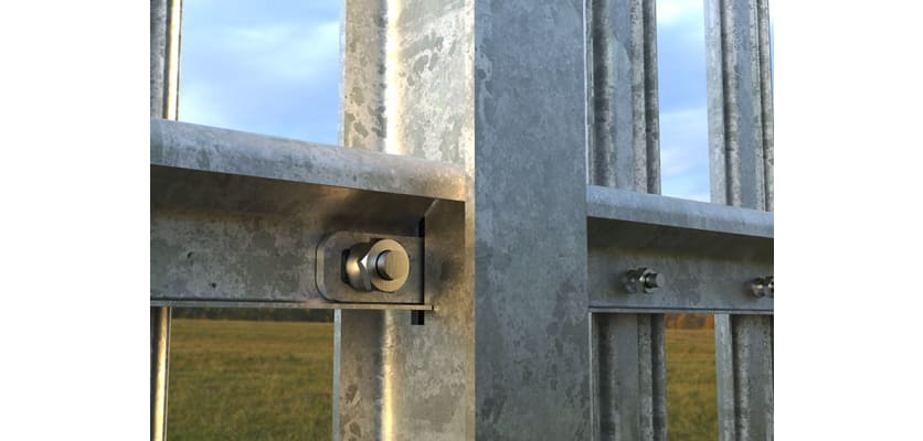 Close up of PaliFence® bolts and rails