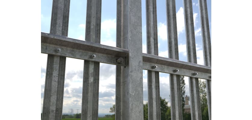 Close up of PaliFence® rails, pales and posts