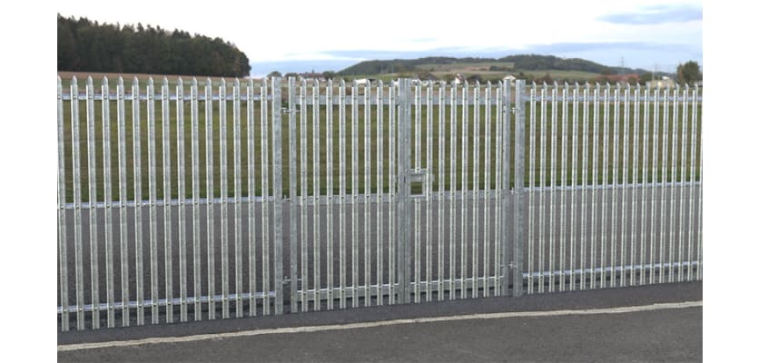 PaliFence® Palisade Security Double Leaf Gate Securing a park area