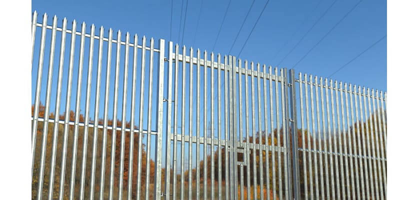 PaliFence® Palisade Security Double Leaf Gate Securing a Private woodland