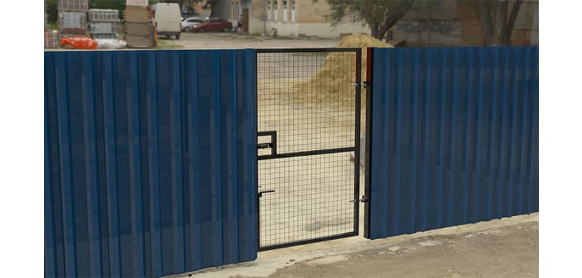 Black Single Leaf Pedestrian Site Gate Kit Installed