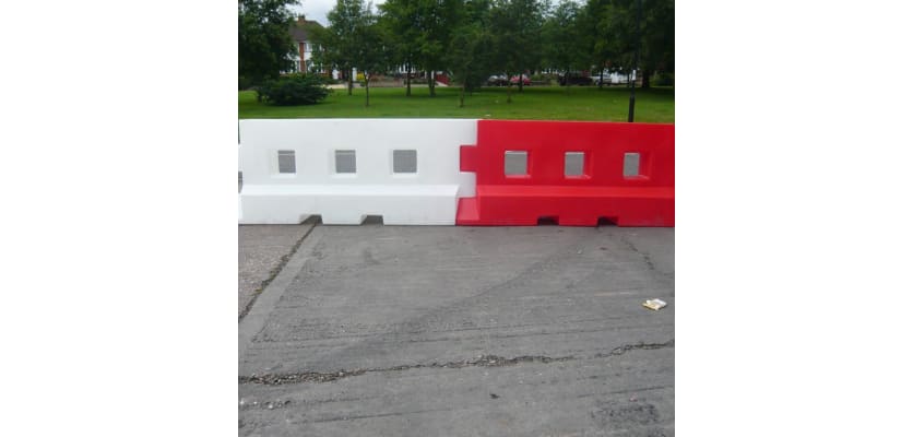 Reliable GB2 Heavy Duty Barriers for construction zones