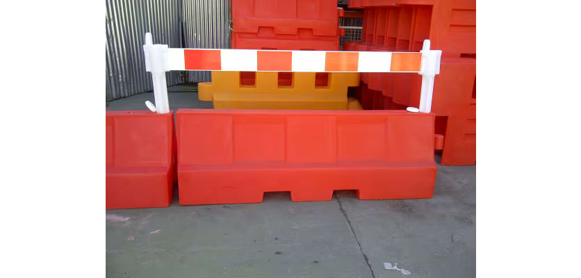 Euro 2m Barrier with Plank & Post