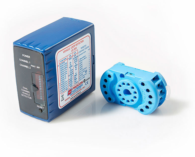 Two Box Detector LD202 24V Dual Channel Boxed Loop Detector and Base | First Fence Ltd