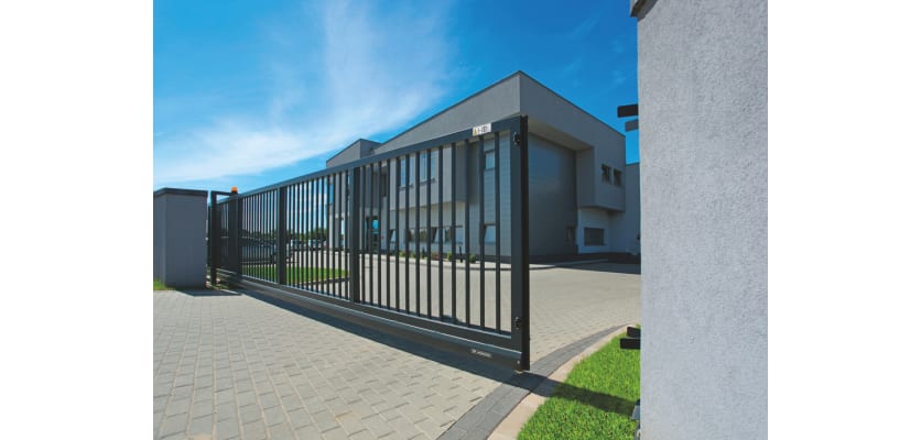 A grey FFL 95 Manual Gate outside a Private Home