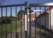 Verticlose 2 Hydraulic Gate Closer attached to a Gate 
