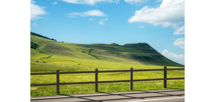 Recycled plastic horizontal rail for post and rail system, measuring 3.1 meters, showcasing a durable and eco-friendly design.