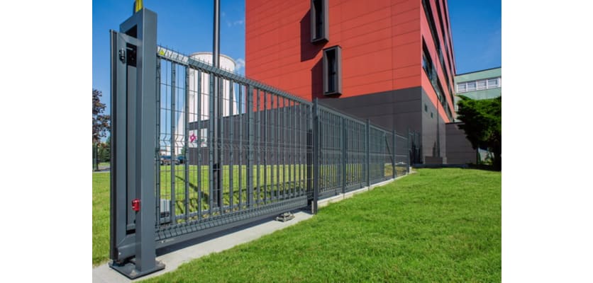 FFL 95 Automated Mesh Cantilever Gate 3.5m Wide