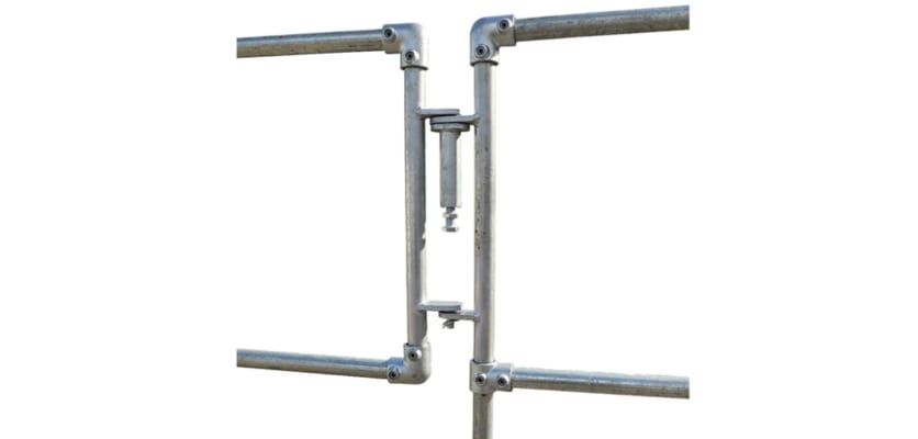 Half-height self-closing gate featuring a durable key clamp design, ideal for safety and accessibility in various environments.