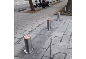 Benito H7508/4 – Group of 4 Stainless Steel Automatic Telescopic Hydraulic Bollard Kit