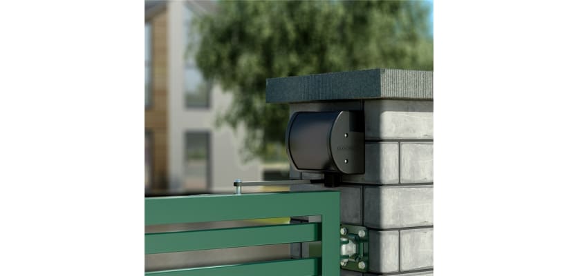 Locinox Panther Hydraulic Gate Closer for Wall and Post Mounting installed on brick post