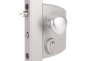 Locinox LIKQU2 Surface Mounted Electric Gate Lock With Fail Close Functionality